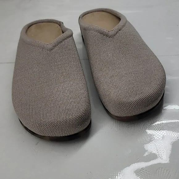 Rothys The Casual Clog Slip Ons Size 8 - Picture 3 of 12